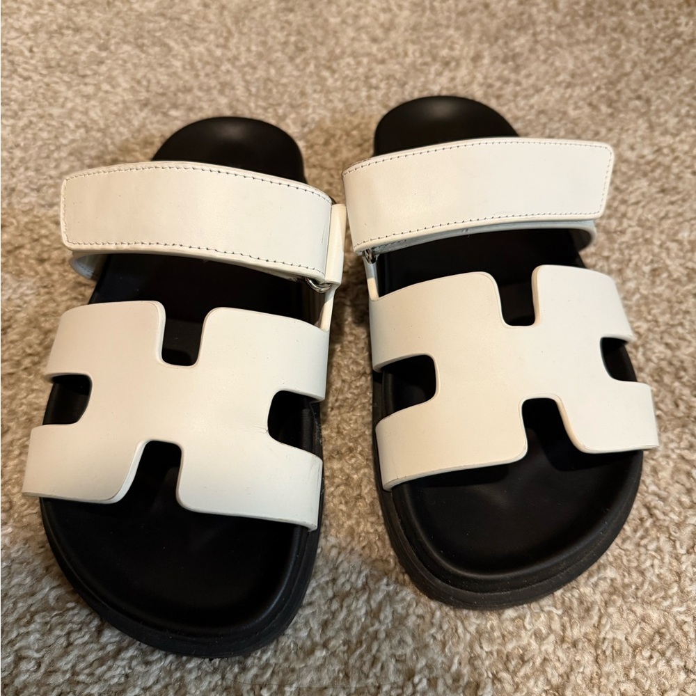 Stylish Black and White Slide Chypre Sandals size 37